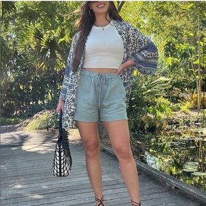 NWT Good Hart by Matilda Jane Blue & White Floral Kimono Size Women’s M/L